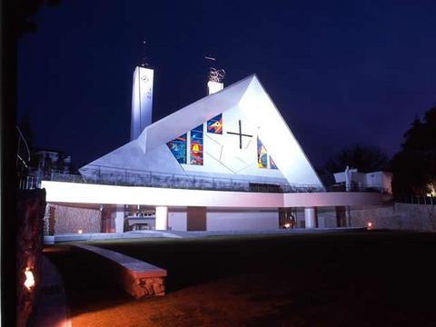 山口サビエル記念聖堂のライトアップ