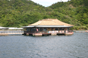 海上レストラン紫津浦