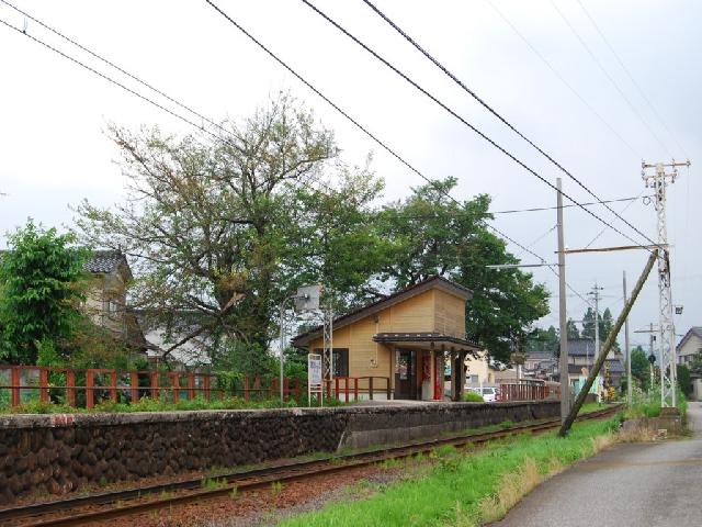 富山地方鉄道　大庄駅