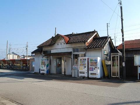 富山地方鉄道　越中三郷駅