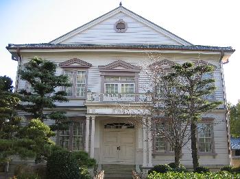 丸亀高校記念館
